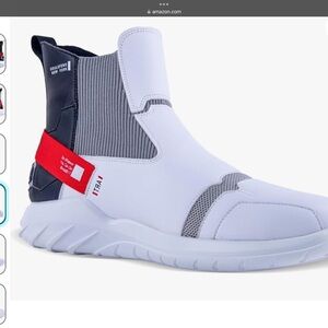 Soulsfeng  High Top  kids  Shoes Leather  Lightweight Non Slip Walking size 5.5